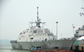 Chiến hạm Hải quân Hoa Kỳ thăm Đà Nẵng