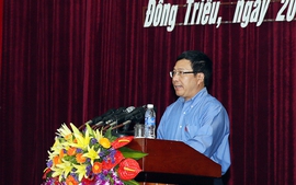 Phó Thủ tướng Phạm Bình Minh tiếp xúc cử tri tại Quảng Ninh
