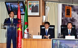 Thủ tướng Việt Nam, Algeria thăm liên doanh dầu khí