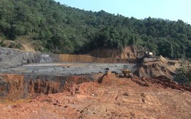 Vụ vỡ đập chứa bùn thải: Hai Bộ vào cuộc