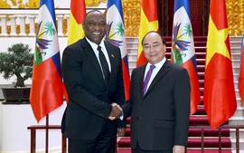 Thủ tướng Nguyễn Xuân Phúc tiếp Chủ tịch Thượng viện Haiti