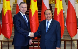 Thủ tướng mong muốn Việt Nam - Ba Lan cùng củng cố khung thể chế hợp tác