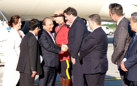 Thủ tướng đến thành phố Québec, Canada