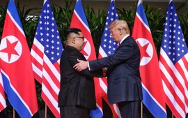 Lãnh đạo Mỹ-Triều Tiên bắt đầu cuộc gặp lịch sử