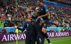 Trung vệ ghi bàn, Pháp vào chung kết