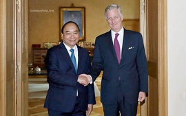 Thủ tướng Nguyễn Xuân Phúc hội kiến Nhà vua Bỉ Phillippe