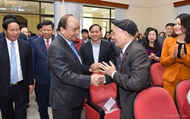 Chùm ảnh: Thủ tướng tiếp xúc cử tri quận Lê Chân, Hải Phòng