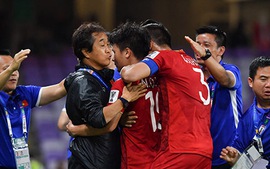 Asian Cup: Chơi fair-play, Việt Nam vào vòng 1/8