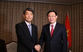 Phó Thủ tướng tiếp lãnh đạo các ngân hàng, doanh nghiệp Hàn Quốc