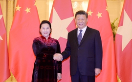 Chủ tịch Quốc hội hội kiến Tổng Bí thư, Chủ tịch Trung Quốc Tập Cận Bình