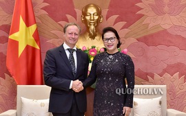 Chủ tịch Quốc hội tiếp Đại sứ, Trưởng Phái đoàn EU tại Việt Nam