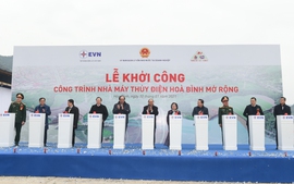 Chùm ảnh: Thủ tướng dự lễ khởi công công trình Nhà máy thuỷ điện Hoà Bình mở rộng