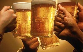Không ai nghĩ mình đang lạm dụng rượu bia