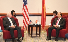 Những hoạt động đầu tiên của Thủ tướng tại Washington, Hoa Kỳ