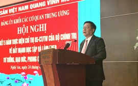 Tăng cường nêu gương trong học tập và làm theo Bác