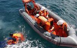 Bộ trưởng GTVT khen đơn vị cứu thuyền viên bị nạn trên biển