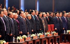 Bản hùng ca mùa Đông bất tử