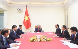 Thủ tướng Chính phủ Phạm Minh Chính điện đàm với Thủ tướng Campuchia