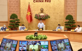 Thủ tướng chủ trì họp trực tuyến về phòng chống dịch với 1.060 xã, phường tại 20 tỉnh, thành phố