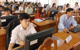 Điều kiện chuyển từ viên chức sang công chức
