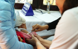 Thử nghiệm thêm vaccine ngừa bại liệt cho trẻ