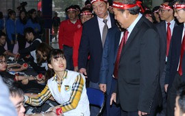 Phó Thủ tướng Trương Hòa Bình dự Chương trình Chủ nhật đỏ