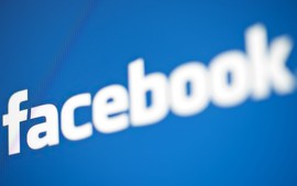 Malaysia xem xét khoá Facebook 
