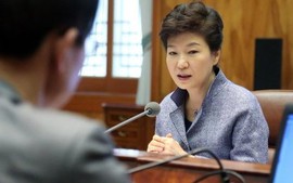 Bán đảo Triều Tiên: Cây gậy và lời xin lỗi