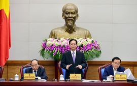 Thủ tướng đốc thúc triển khai mạng lưới bệnh viện vệ tinh