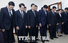 Lễ viếng nguyên Thủ tướng Phan Văn Khải tại nhiều nước