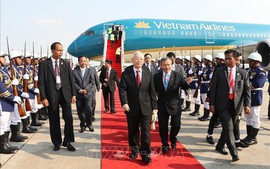 Tổng Bí thư, Chủ tịch nước bắt đầu chuyến thăm cấp nhà nước Vương quốc Campuchia