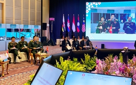 Bộ trưởng Quốc phòng Việt Nam kêu gọi ASEAN tiếp tục thúc đẩy gắn kết nội khối
