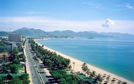 Khánh Hòa cần khai thác hiệu quả tiềm năng du lịch, cảng biển