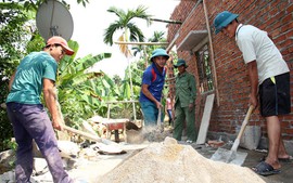 Ninh Thuận hỗ trợ thợ xây làm việc tại công trình nhà ở tư nhân