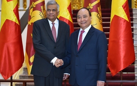 Thủ tướng Nguyễn Xuân Phúc hội đàm với Thủ tướng Sri Lanka