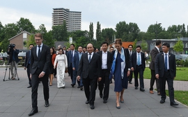 Thủ tướng thăm trường đại học tốt nhất Hà Lan