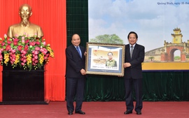 Thủ tướng dự lễ phát hành đặc biệt bộ tem bưu chính Đại tướng Võ Nguyên Giáp