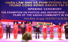 Triển lãm ảnh và phim phóng sự-tài liệu trong cộng đồng ASEAN tại Việt Nam