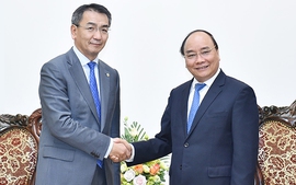 Thủ tướng Nguyễn Xuân Phúc tiếp Bộ trưởng Ngoại giao Mông Cổ