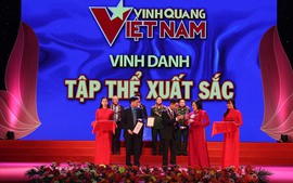 Vinh quang Việt Nam: Tôn vinh những tấm gương thi đua làm theo lời Bác
