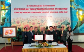 Phát hành đặc biệt bộ tem kỷ niệm 90 năm thành lập Đảng Cộng sản Việt Nam