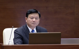 Bộ trưởng GTVT Đinh La Thăng trả lời chất vấn