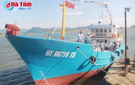 Tàu vỏ thép 67 đầu tiên tại Hà Tĩnh chuẩn bị ra khơi