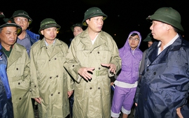 Lãnh đạo Quảng Ninh xuống hiện trường chỉ đạo phòng chống ngập lụt