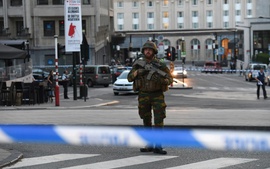 Tấn công khủng bố tại nhà ga trung tâm thủ đô Bỉ
