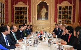 Thủ tướng gặp Chủ tịch Thượng viện, Hạ viện Hà Lan