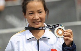 Nữ VĐV marathon Việt Nam đổi màu huy chương