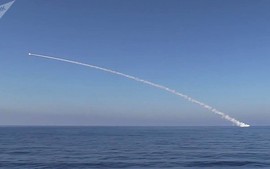 Tàu ngầm Nga trút 'bão lửa' vào IS ở Syria