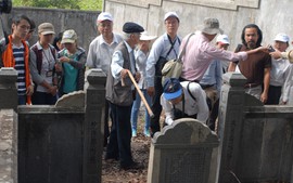 Khai quật thăm dò dấu tích Lăng mộ Hoàng đế Quang Trung