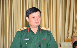 Phó Đô đốc Trần Hoài Trung chính thức nhận nhiệm vụ Chính ủy Quân khu 7